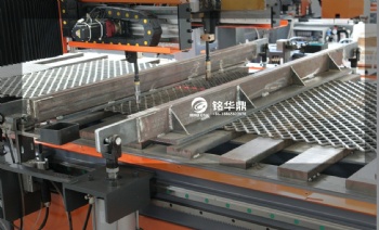 篩網(wǎng)自動焊接機
